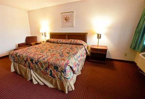 фото отеля Centerstone Inn Newport News