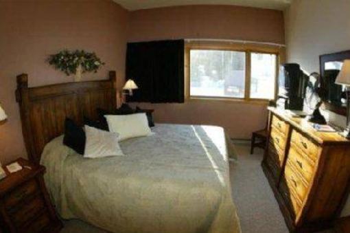 фото отеля Purgatory Village Condo Hotel