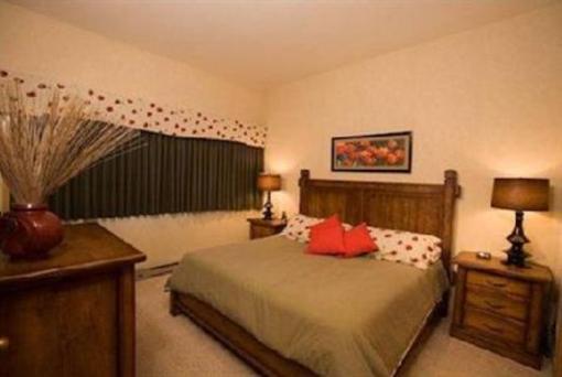 фото отеля Purgatory Village Condo Hotel