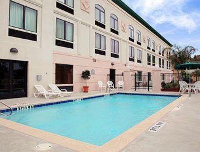 фото отеля Wingate Hotel Houma