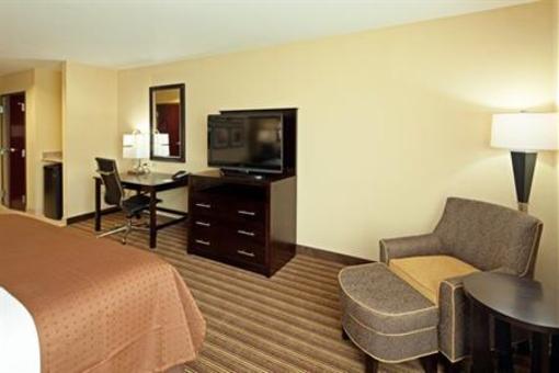 фото отеля Holiday Inn Mobile Airport