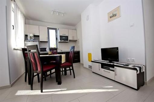 фото отеля Apartments Kimi