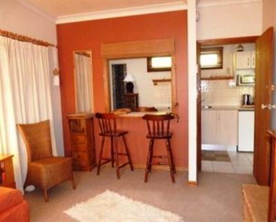 фото отеля Tallow Beach Motel