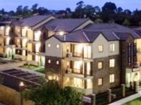 Ringwood Royale Apartments Hotel