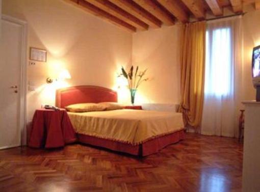 фото отеля Antica Dogana Locanda Hotel Cavallino-Treporti