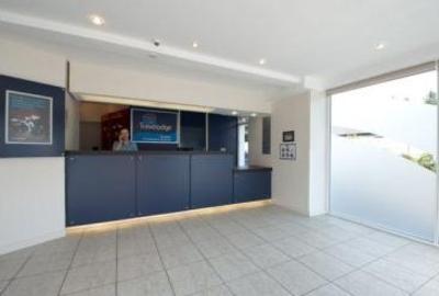фото отеля Travelodge Dundee Strathmore Avenue