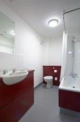 фото отеля Travelodge Dundee Strathmore Avenue