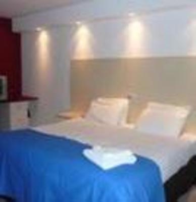 фото отеля Travelodge Dundee Strathmore Avenue