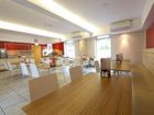 фото отеля Travelodge Dundee Strathmore Avenue