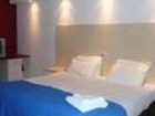 фото отеля Travelodge Dundee Strathmore Avenue