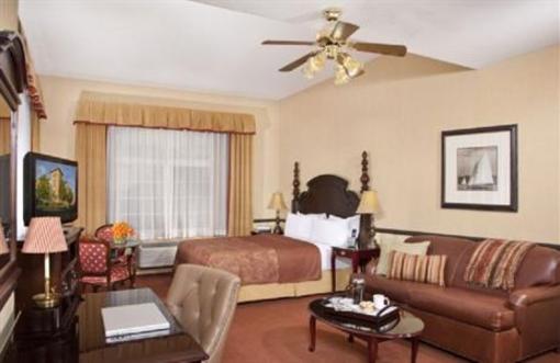 фото отеля Ayres Suites Ontario at the Mills Mall