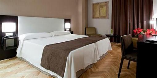 фото отеля Hotel Carlos III