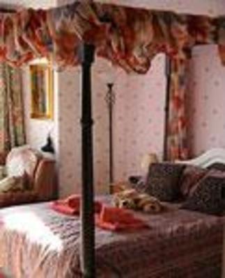 фото отеля Whiteacres Guest House Broadway