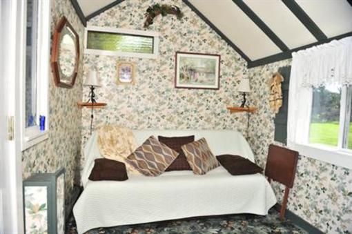 фото отеля Old Tower House B&B
