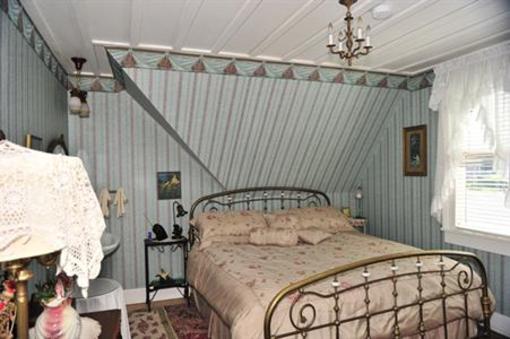 фото отеля Old Tower House B&B