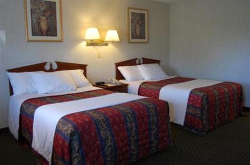 фото отеля Americas Best Value Inn Plattsburgh