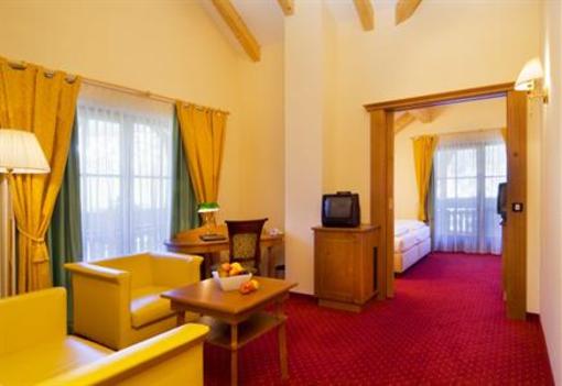 фото отеля La Perla Hotel Ortisei