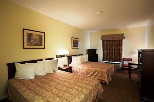 фото отеля BEST WESTERN Teal Lake Inn