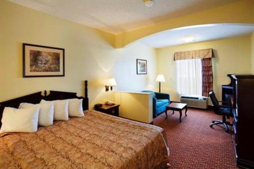 фото отеля BEST WESTERN Teal Lake Inn