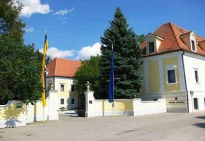 фото отеля Schloss Haindorf