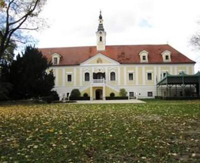 фото отеля Schloss Haindorf