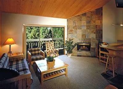 фото отеля Mount Bachelor Village Resort