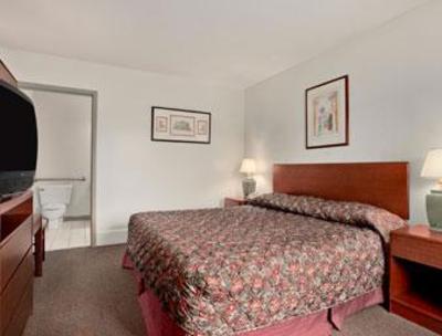 фото отеля Travelodge Pittsburgh