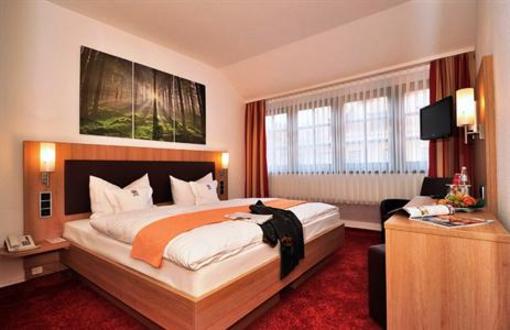 фото отеля Hotel Riesengebirge Neuhof an der Zenn