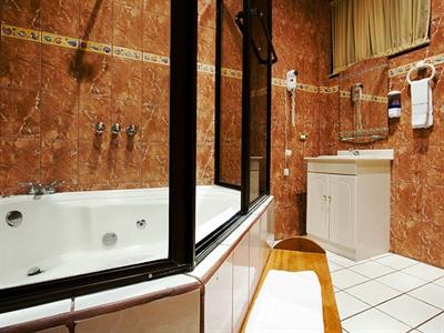 фото отеля Natural Pacific Suites Manuel Antonio