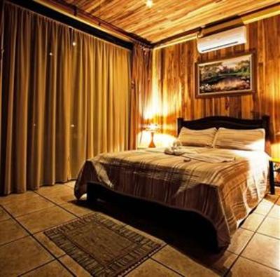 фото отеля Natural Pacific Suites Manuel Antonio