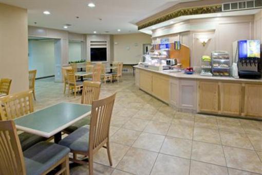 фото отеля Holiday Inn Express South Haven
