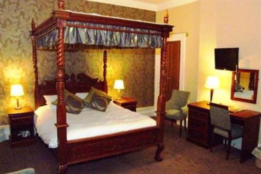 фото отеля The Manor Hotel Yeovil