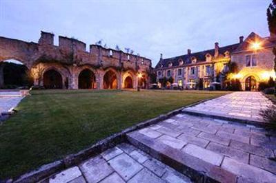фото отеля Abbaye des Vaux de Cernay Hotel