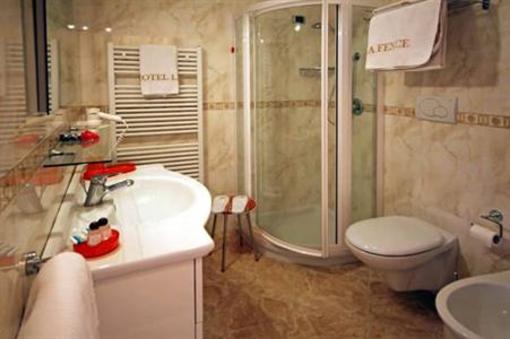 фото отеля Hotel La Fenice e Hotel Sole