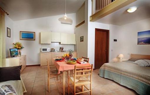 фото отеля La Rocca Camping Village