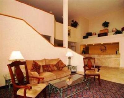 фото отеля Econo Lodge North Academy