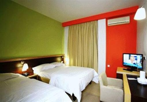 фото отеля Iraklion Hotel