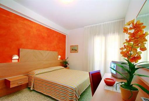 фото отеля Hotel Bologna Lignano Sabbiadoro