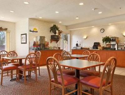 фото отеля Days Inn Madison (Wisconsin)