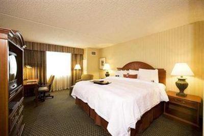 фото отеля Hampton Inn JFK Airport New York City