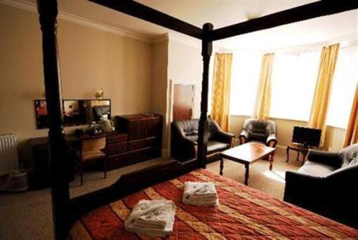 фото отеля Tower House Hotel