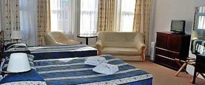фото отеля Tower House Hotel