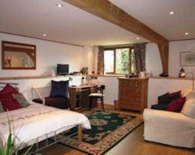 фото отеля Hilltop Barn Bed & Breakfast Blandford Forum