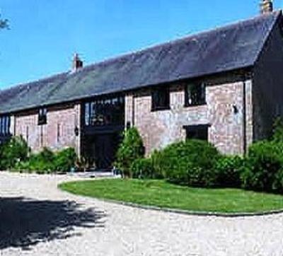 фото отеля Hilltop Barn Bed & Breakfast Blandford Forum