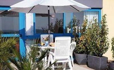 фото отеля Hotellerie Les Brisants Restaurant J M Perochon Bretignolles-sur-Mer