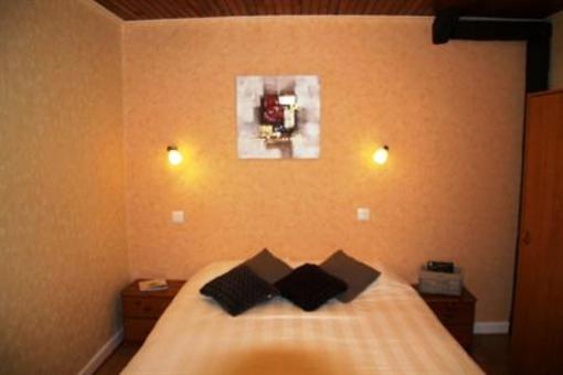 фото отеля Hotel Des Chazes Saint-Jacques-des-Blats