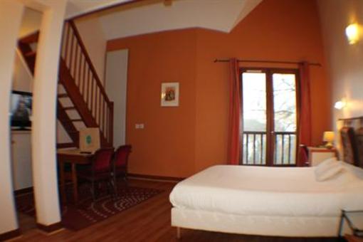 фото отеля Hotel Des Chazes Saint-Jacques-des-Blats
