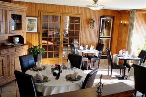 фото отеля Hotel Des Chazes Saint-Jacques-des-Blats