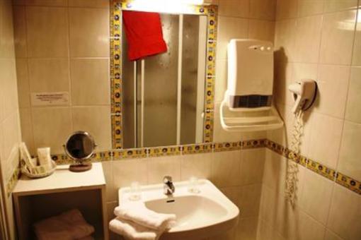 фото отеля Hotel Des Chazes Saint-Jacques-des-Blats