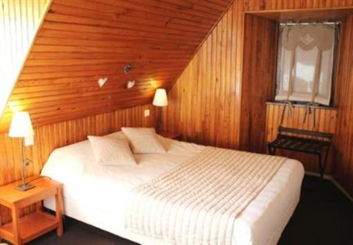 фото отеля Hotel Des Chazes Saint-Jacques-des-Blats